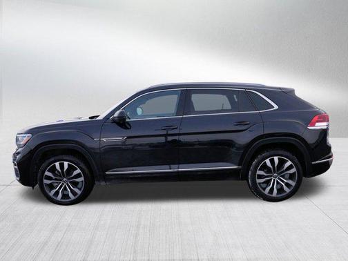 2022 Volkswagen Atlas Cross Sport 3.6L V6 SEL Premium R-Line