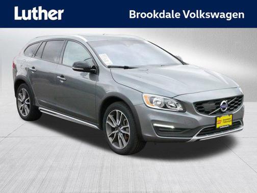 2018 Volvo V60 Cross Country T5