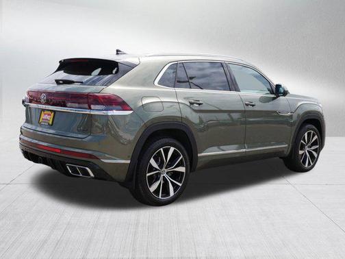 avocado green pearl 2026 Volkswagen Atlas Cross Sport 2.0T SEL Premium