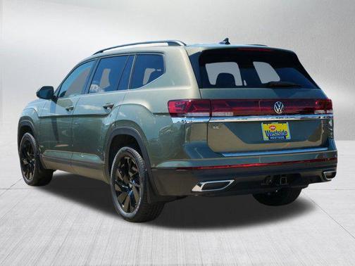 2025 Volkswagen Atlas 2.0T SE w/Technology 4MOTION