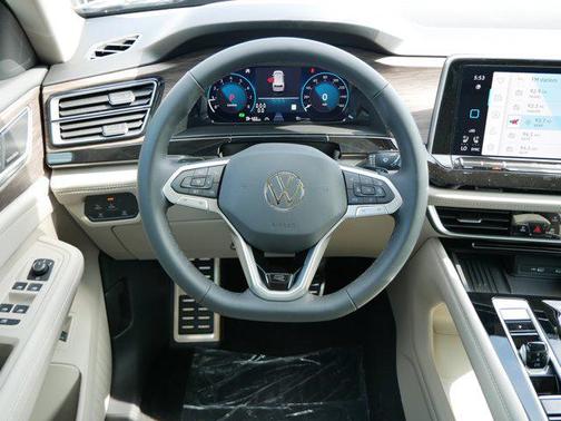 2025 Volkswagen Atlas 2.0T SEL Premium R-Line 4MOTION