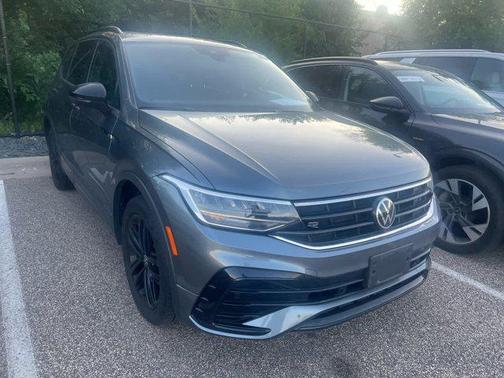 2022 Volkswagen Tiguan 2.0T SE R-Line Black 4MOTION