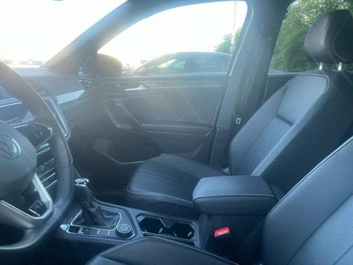 2022 Volkswagen Tiguan 2.0T SE R-Line Black 4MOTION