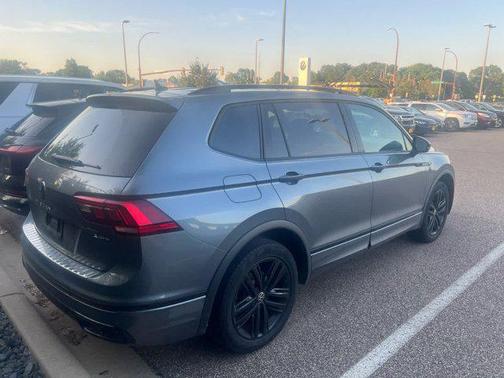 2022 Volkswagen Tiguan 2.0T SE R-Line Black 4MOTION