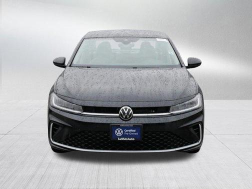Deep Black Pearl 2025 Volkswagen Jetta 1.5T S