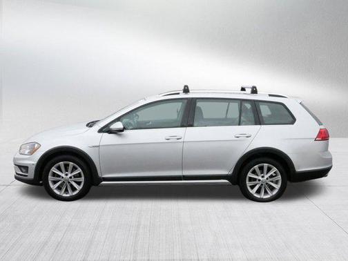 2017 Volkswagen Golf Alltrack TSI SE