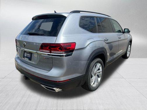 Pyrite Silver Metallic 2022 Volkswagen Atlas 3.6L SE w/Technology