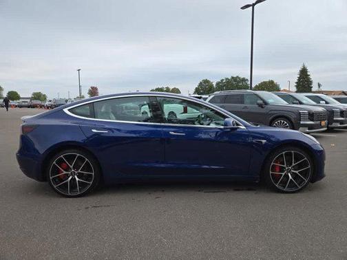 2019 Tesla Model 3 Long Range