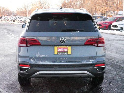 2024 Volkswagen Taos 1.5T SE