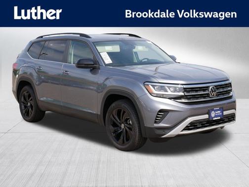 Platinum Gray Metallic 2022 Volkswagen Atlas 3.6L SE w/Technology