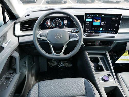 2025 Volkswagen Tiguan 2.0T SE 4MOTION