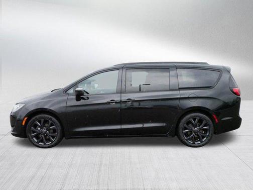 2019 Chrysler Pacifica Touring-L Plus