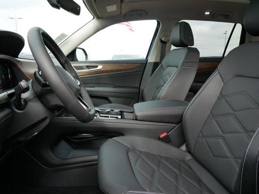 2026 Volkswagen Atlas 2.0T SE w/Technology 4MOTION