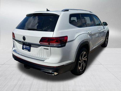 Opal White Pearl 2023 Volkswagen Atlas 3.6L SEL