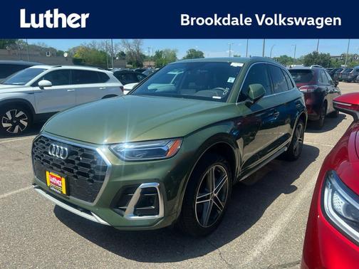 District Green Metallic 2024 Audi Q5 55 S line Premium Plus