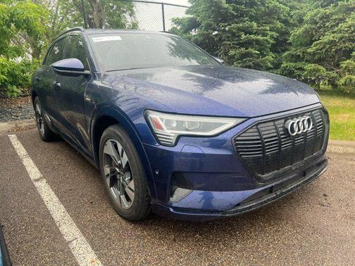 2021 Audi e-tron Premium