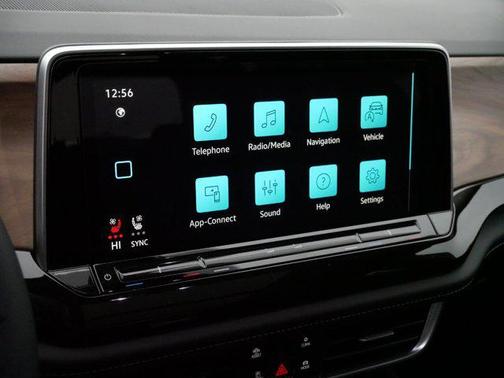 2025 Volkswagen Atlas 2.0T SE w/Technology 4MOTION
