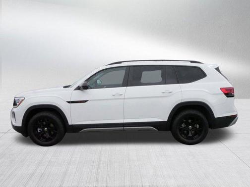 2024 Volkswagen Atlas 2.0T SE w/Technology 4MOTION