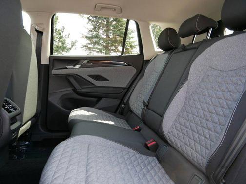 deep black pearl 2026 Volkswagen Tiguan 2.0T S