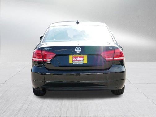 2015 Volkswagen Passat 1.8T Limited Edition