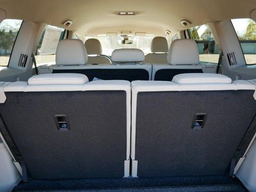 2026 Volkswagen Atlas 2.0T SE w/Technology 4MOTION