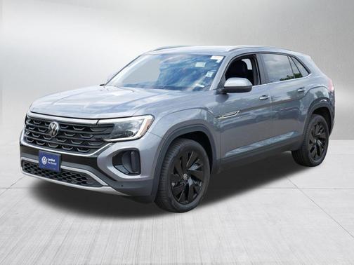 Platinum Gray Metallic 2024 Volkswagen Atlas Cross Sport 2.0T SE w/Technology 4MOTION