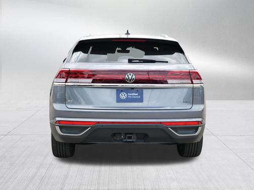 Platinum Gray Metallic 2024 Volkswagen Atlas Cross Sport 2.0T SE w/Technology 4MOTION