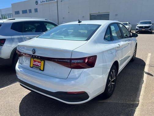 Pure White 2025 Volkswagen Jetta 1.5T S