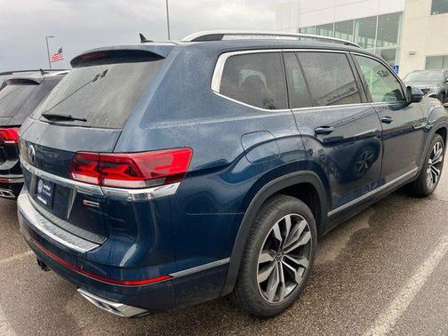 Tourmaline Blue Metallic 2022 Volkswagen Atlas 3.6L SEL Premium