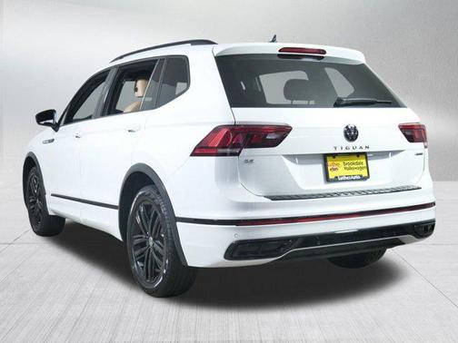 2022 Volkswagen Tiguan 2.0T SE R-Line Black 4MOTION