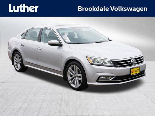 2017 Volkswagen Passat 1.8T SE w/Technology