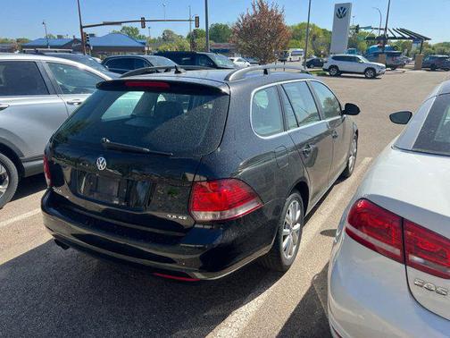 Black Uni 2013 Volkswagen Jetta SportWagen SE