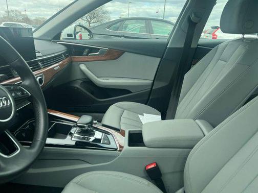 2022 Audi A4 40 Premium