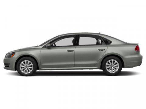 2015 Volkswagen Passat 1.8T Auto SE w/Sunroof & Nav