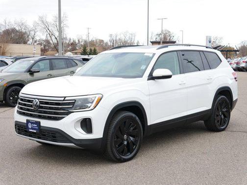 2025 Volkswagen Atlas 2.0T SE w/Technology 4MOTION