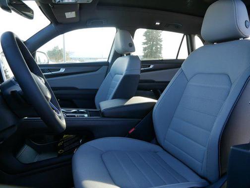 2026 Volkswagen Atlas Cross Sport 2.0T SEL