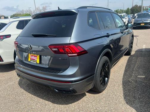 Platinum Gray Metallic 2023 Volkswagen Tiguan 2.0T SE R-Line Black 4MOTION