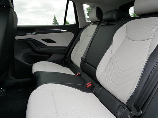 2025 Volkswagen Tiguan 2.0T SE 4MOTION