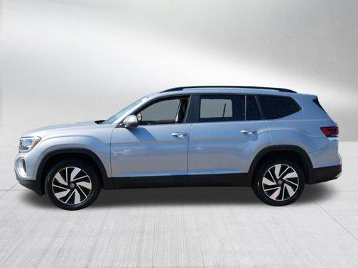 Silver Mist Metallic 2024 Volkswagen Atlas 2.0T SE w/Technology 4MOTION