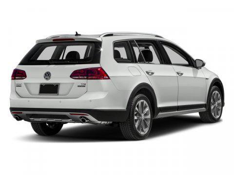 2017 Volkswagen Golf Alltrack TSI S