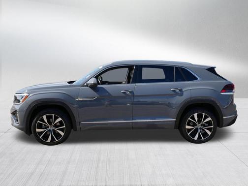 Pure Gray 2024 Volkswagen Atlas Cross Sport 2.0T SEL Premium