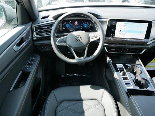 2025 Volkswagen Atlas Cross Sport 2.0T SE w/Technology 4MOTION