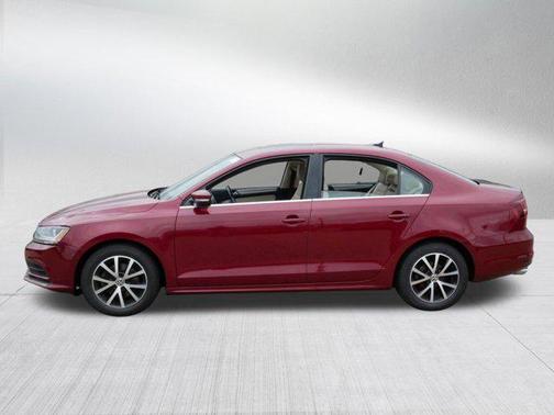CARDINAL RED ME 2017 Volkswagen Jetta 1.4T SE