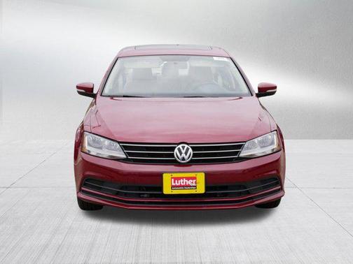 CARDINAL RED ME 2017 Volkswagen Jetta 1.4T SE