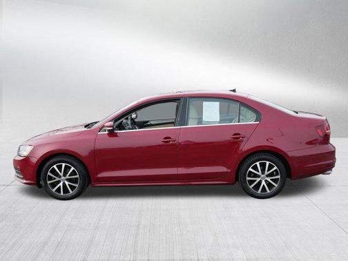 CARDINAL RED ME 2017 Volkswagen Jetta 1.4T SE