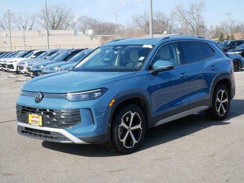 2025 Volkswagen Tiguan 2.0T SE 4MOTION