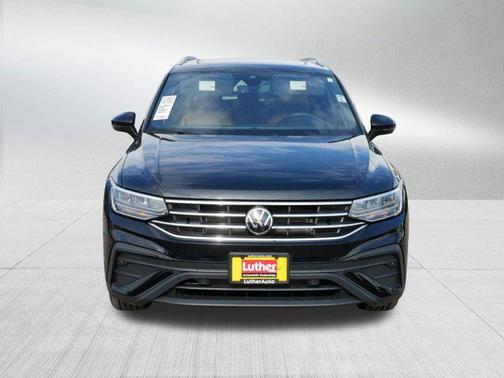 2024 Volkswagen Tiguan 2.0T SE 4MOTION