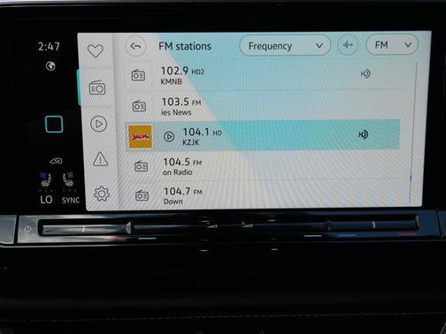 2025 Volkswagen Atlas Cross Sport 2.0T SEL Premium