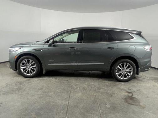2023 Buick Enclave Avenir AWD