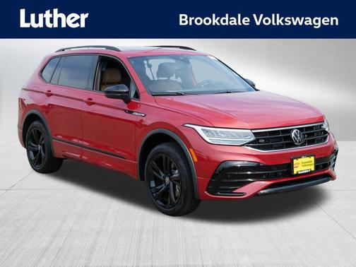 Kings Red Metallic 2024 Volkswagen Tiguan 2.0T SE R-Line Black 4MOTION